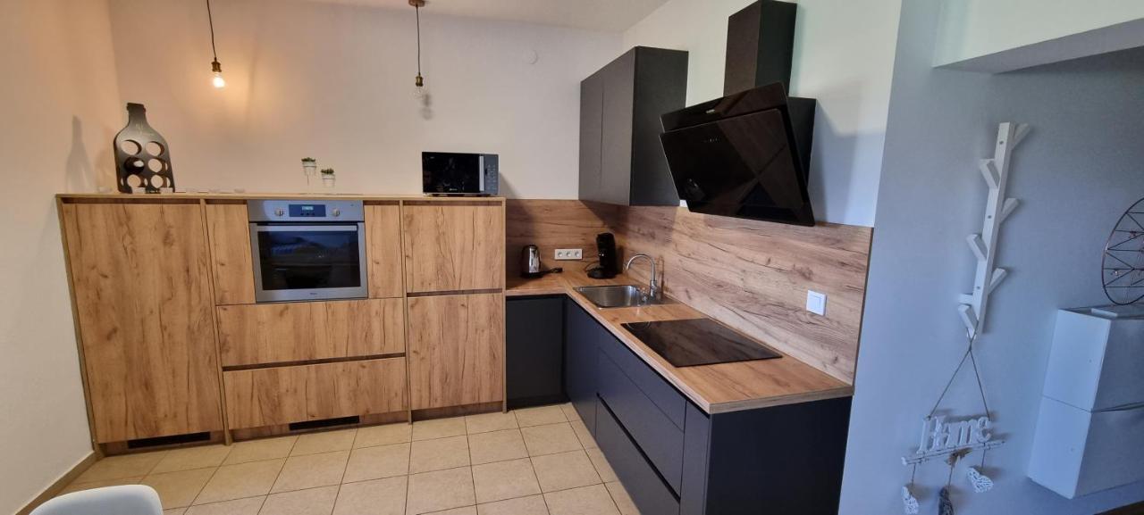 Apartamento Oaza Klara Karlovac Exterior foto