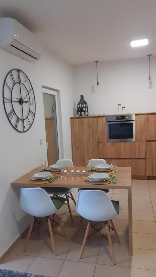 Apartamento Oaza Klara Karlovac Exterior foto