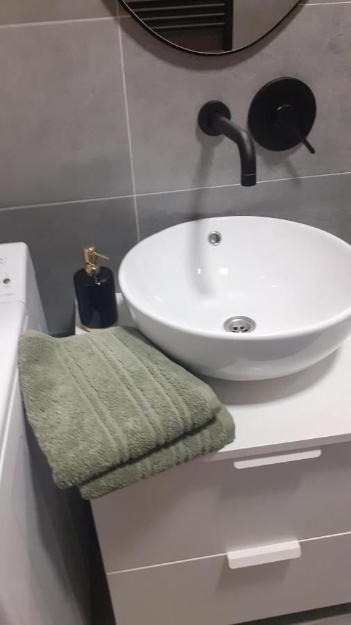 Apartamento Oaza Klara Karlovac Exterior foto